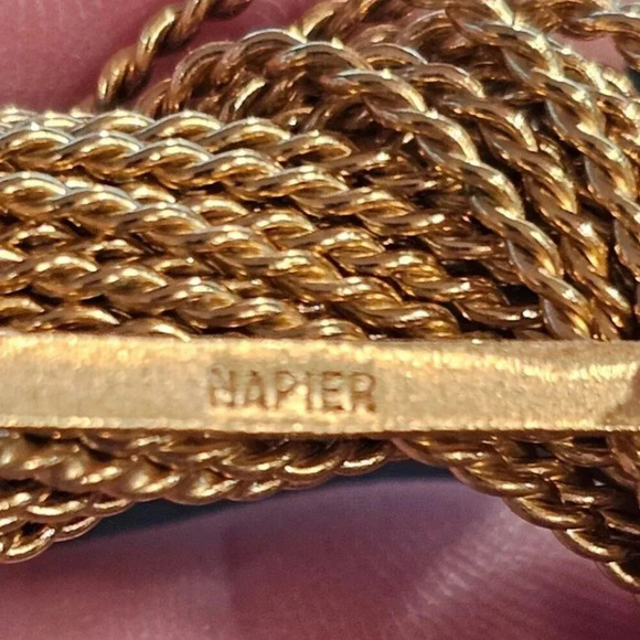 Vtg Brooch Napier 2 inch 1960’s Twisted Rope Gold Tone Knot Pin  Signed Feminine - Picture 8 of 10